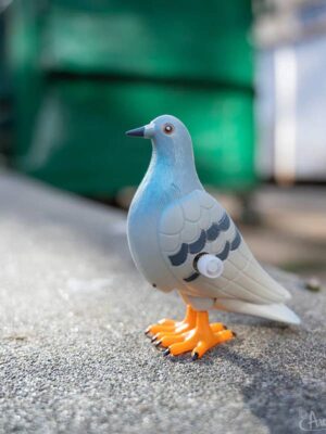 Wind up pigeon
